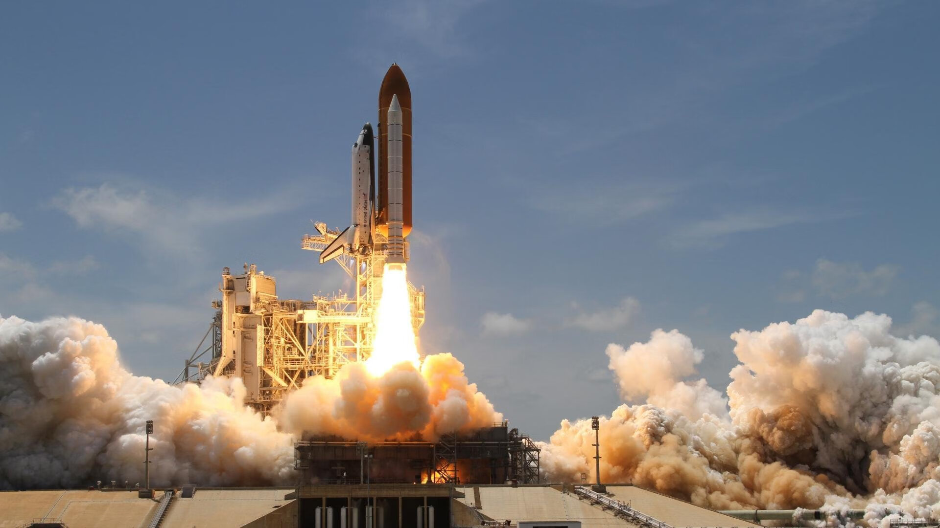 赛场双线横扫，当雄鹿遇见F1，统治力的不同注脚